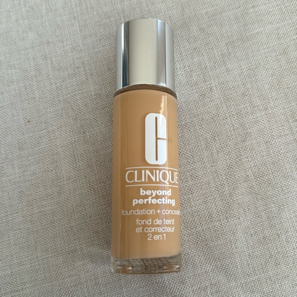 Clinique Beyond Perfecting Foundation